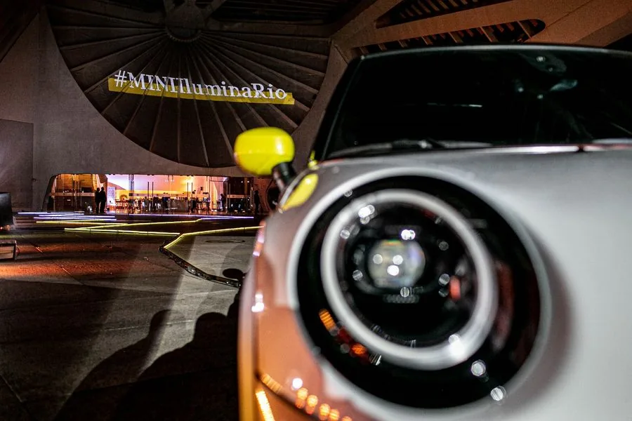 MINI Cooper SE Première #MINIIluminaRio
